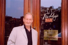 Dark-Travels_freddysbar_Copy